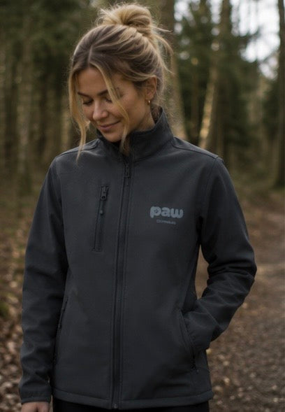 Softshell-jakke med lynlås til kvinder i genanvendt polyester